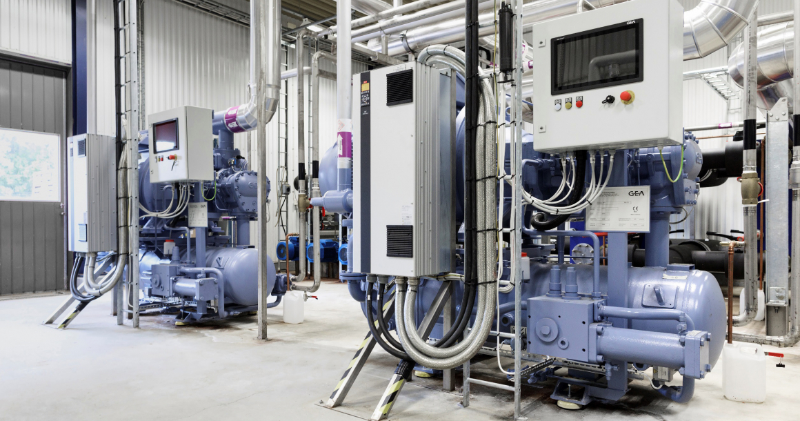LQ9518727C_picture_0_cropped.jpg Une solution d’équipement standard : compresseurs Bock, variateurs de vitesse Danfoss déportés.