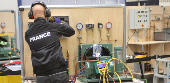 Clément Lambert, le candidat tricolore en réfrigération technique lors de la finale WorldSkills, a obtenu la médaille d'excellence.