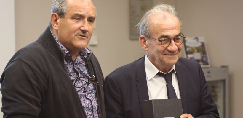 LQ11915766C_picture_0_cropped.jpg Serge Bresin (à droite), accompagné de Jean-Luc Carré président du Snefcca lundi 7 novembre à Lyon.